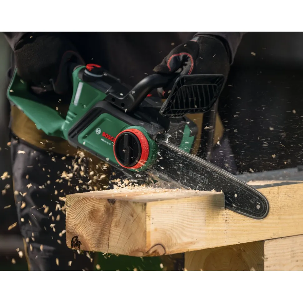 Akkuketjusaha Bosch PKE 18V-30-28 12" 18V 4,0 Ah akulla