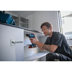 Akkukonesarja Bosch Professional GSR 18V-45, GBH 18V-22, 2x4,0 Ah akuilla + laukku