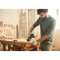 Akkumonitoimisaha Bosch AdvancedCut 18 2,5 Ah akulla