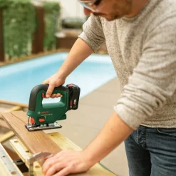 Akkupistosaha Bosch UniversalSaw 18-100 Solo 18V ilman akkua