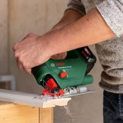 Akkupistosaha Bosch UniversalSaw 18-100 Solo 18V ilman akkua