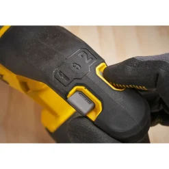 Akkupuukkosaha Stanley Fatmax V20 SFMCS311M1T-QW 18V 4,0 Ah akulla
