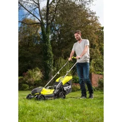 Akkuruohonleikkuri Ryobi ONE+ RLM18X33B40 18V 4,0Ah akulla