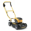 Akkuruohonleikkuri Stiga Multiclip 547 AE Kit 45 cm 48V 4,0 Ah akulla