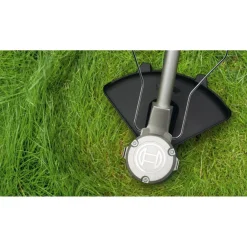 Akkutrimmeri Bosch AdvancedGrassCut 36-33 36V 2,0 Ah akulla