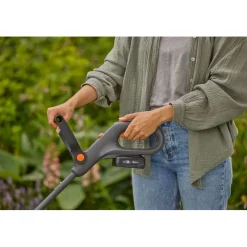Akkutrimmeri Gardena EasyTrim 25/18V P4A Set 18V 2,0 Ah akulla