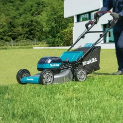 Itsevetävä akkuruohonleikkuri Makita XGT LM002GZ 40V ilman akkua