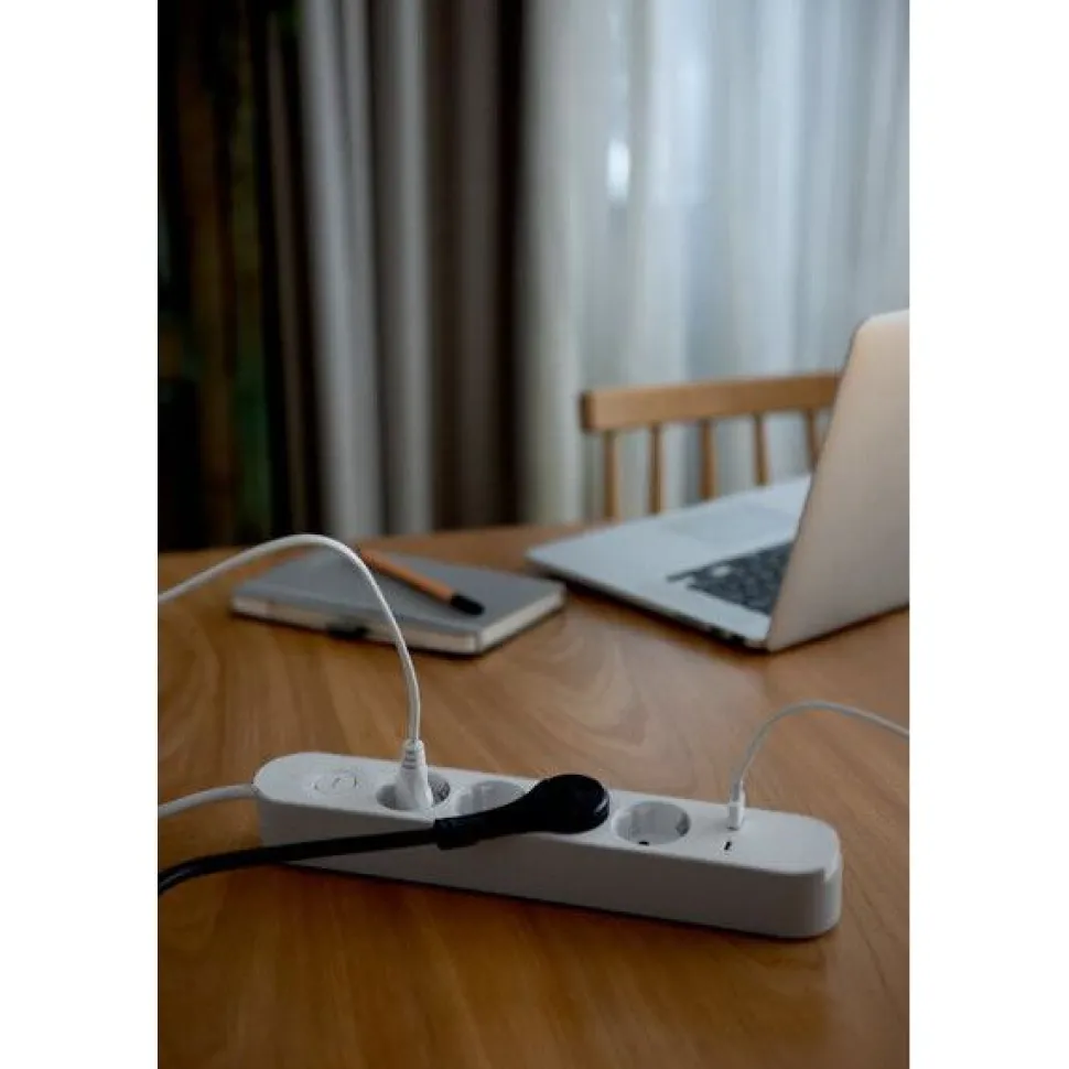 Jatkojohto Airam Trend, 4-osainen + USB-A + USB-C, 1.4m