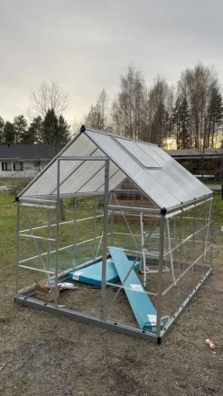 Kasvihuone Palram-Canopia Hybrid 4,6 m² 6x8 ft hopea