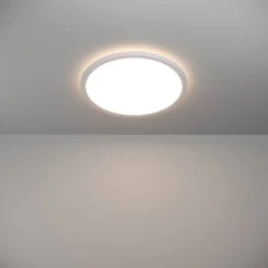 Kattovalaisin Eglo Rovito LED CCT IP44 eri kokoja