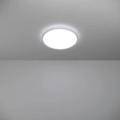 Kattovalaisin Eglo Rovito LED CCT IP44 eri kokoja