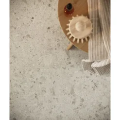 Kostean tilan boordi Tarkett Aquarelle Breccia Stone Beige
