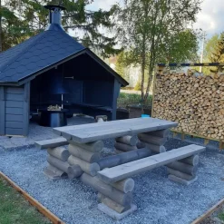 Kotalaavu Jalotakka 7,8 m² + Nuotiogrilli
