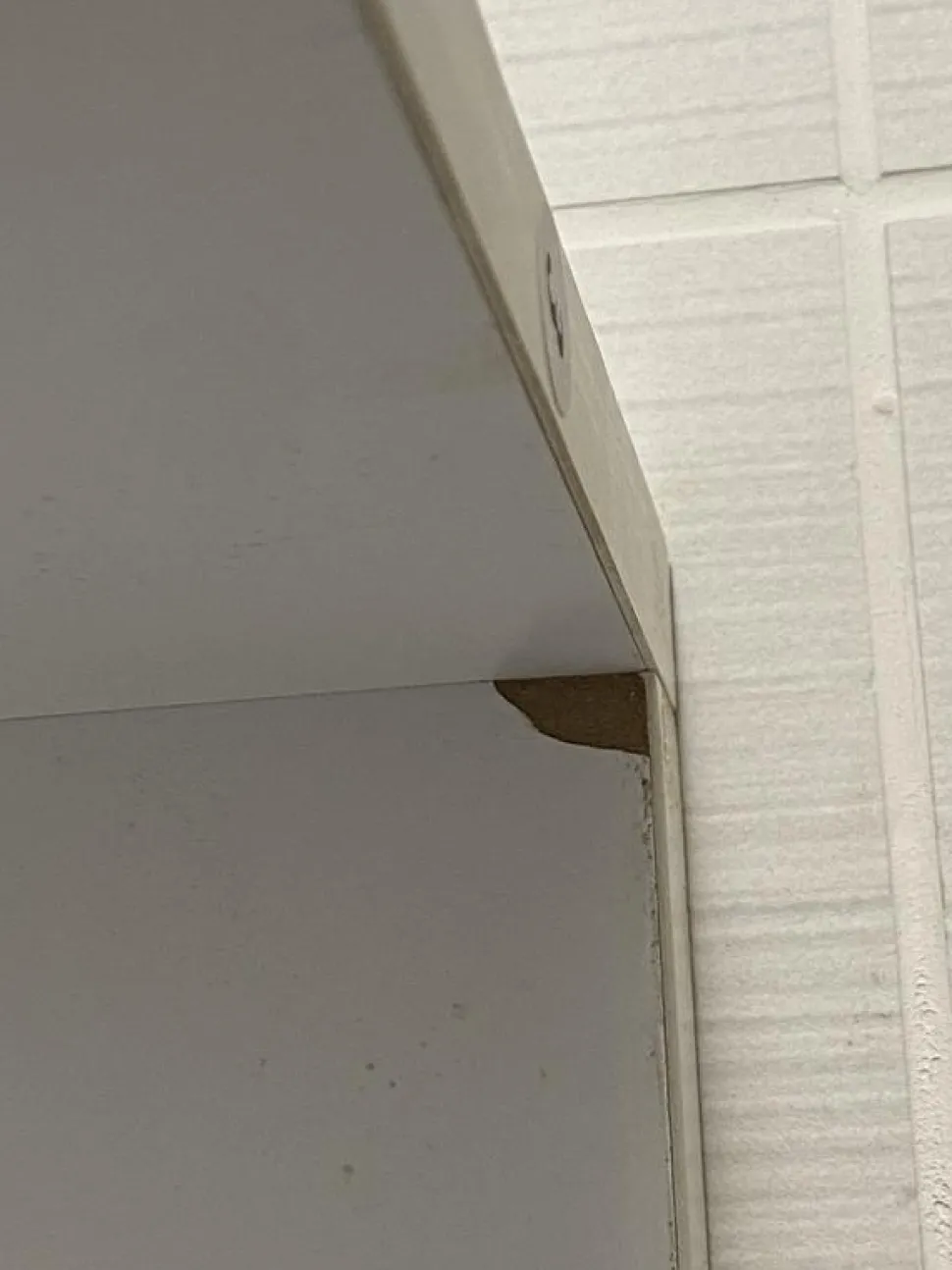 Kylpyhuoneen peilikaappi valkoinen 66x17x63 cm mdf