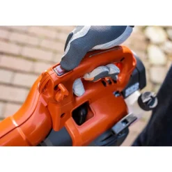 Lehtipuhallin Husqvarna 125B 800W 28 cm³ (952715654)