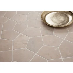 Luonnonkivilaatta Qualitystone Pentagon White, 150x100mm