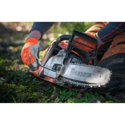 Moottorisaha Husqvarna 545 Mark II 13