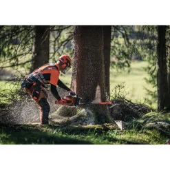 Moottorisaha Husqvarna 572XPG ilman terävarustusta