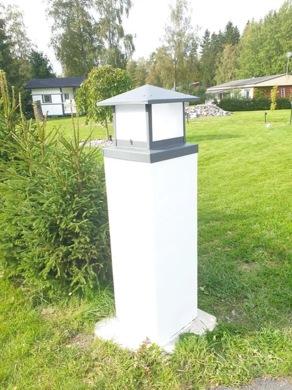 Numerovalaisin Airam Noppa Cube, IP65, 4000K, 900lm