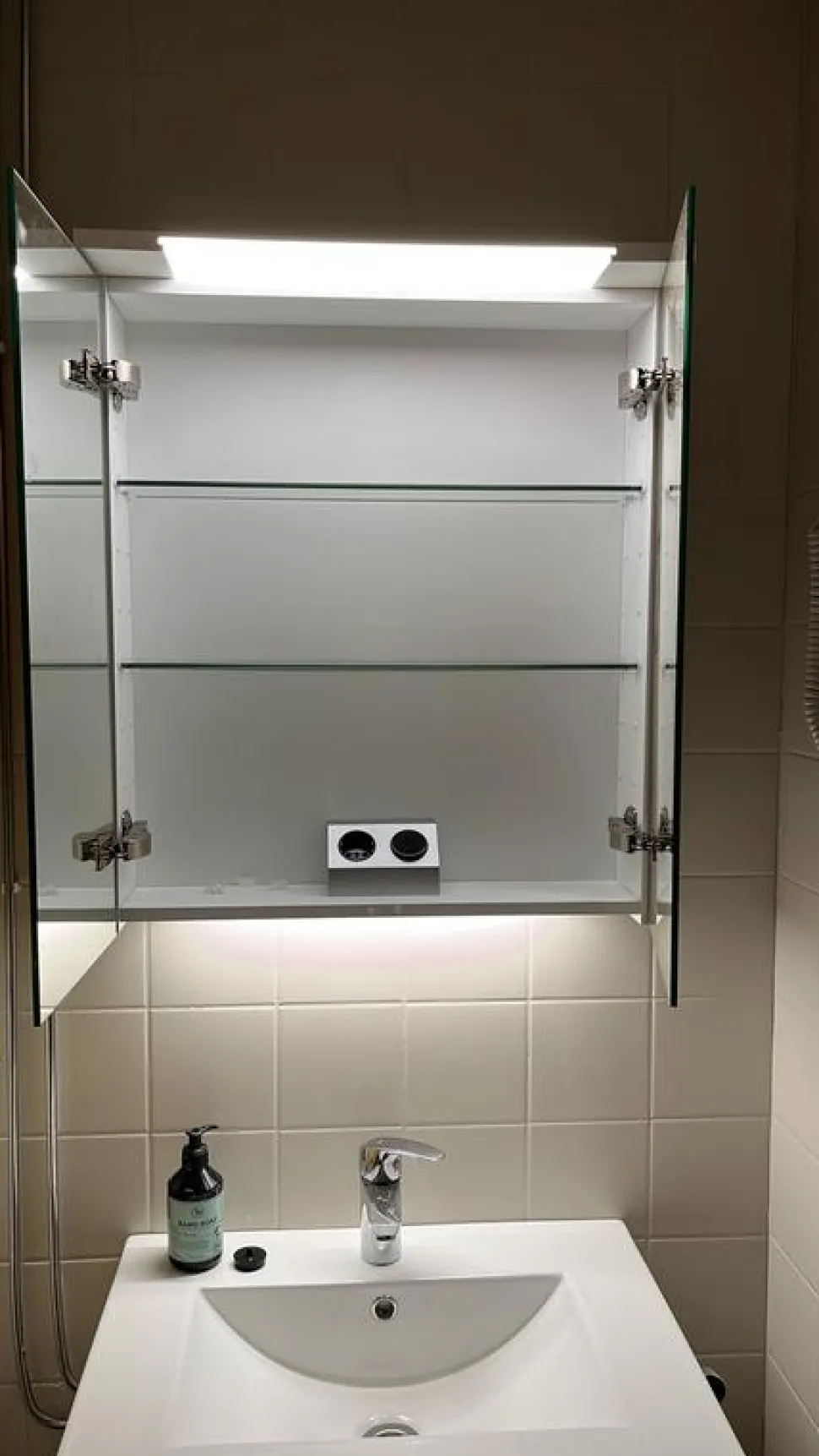 Peilikaappi LED-valaisimella Bathlife Glänsa 1200 valkoinen