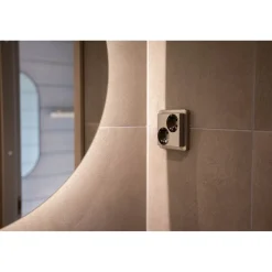 Peitelevy adapterilla Schneider Electric ExxactCombi, 1-osainen