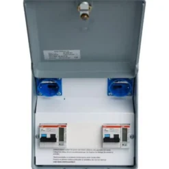 Pihakeskus / auton lämmitys- ja latausasema Harju Elekter 8MMO467S, 2x supersuko, 2x3.6kW(1x16A), hidaslataus