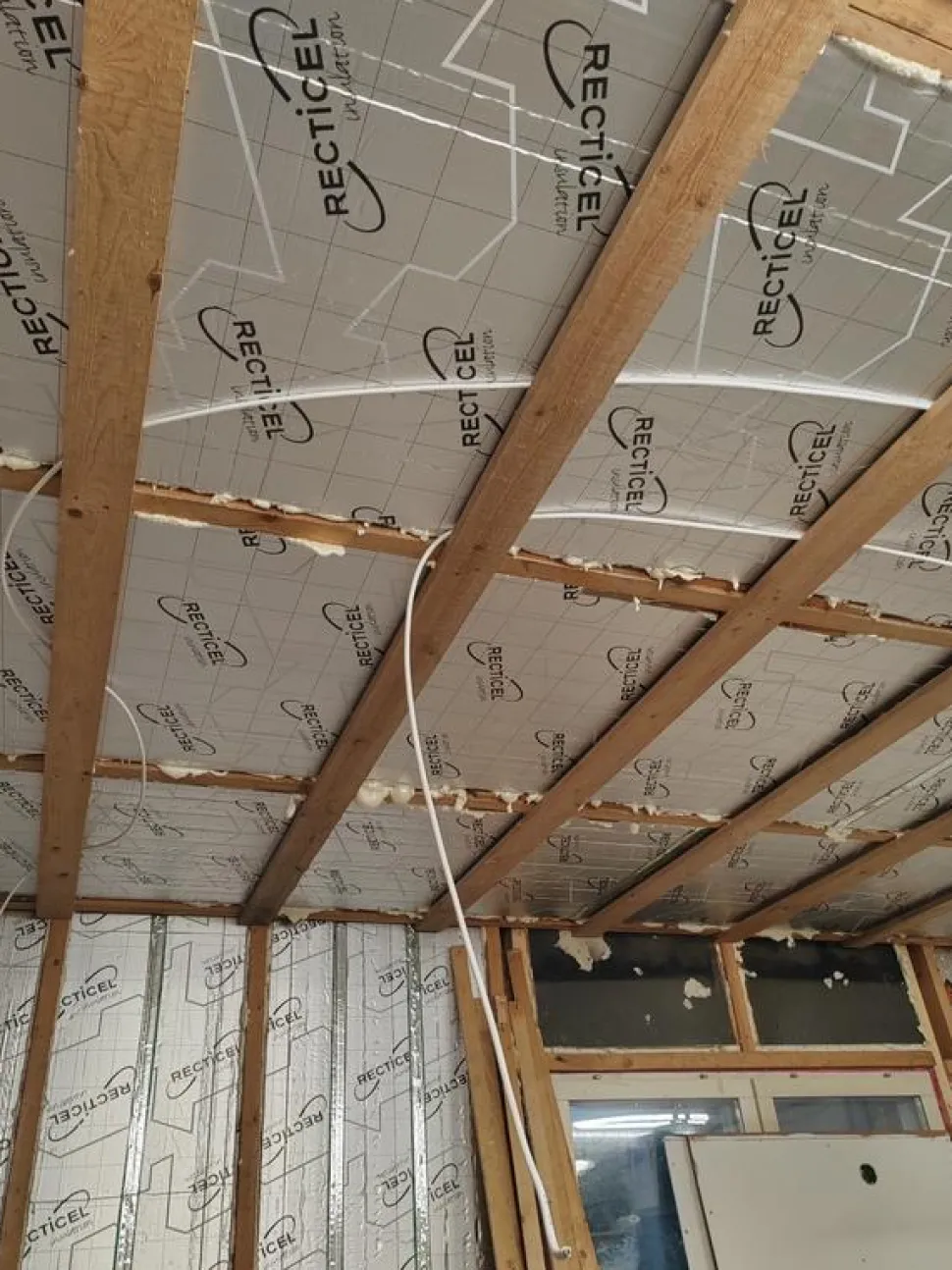 Polyuretaanilevy Recticel Eurothane EWall 100x1200x2400 mm