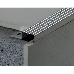 Porraslistan kulmapala Euroshrink rst e-248s, 12.5mm, eri värejä