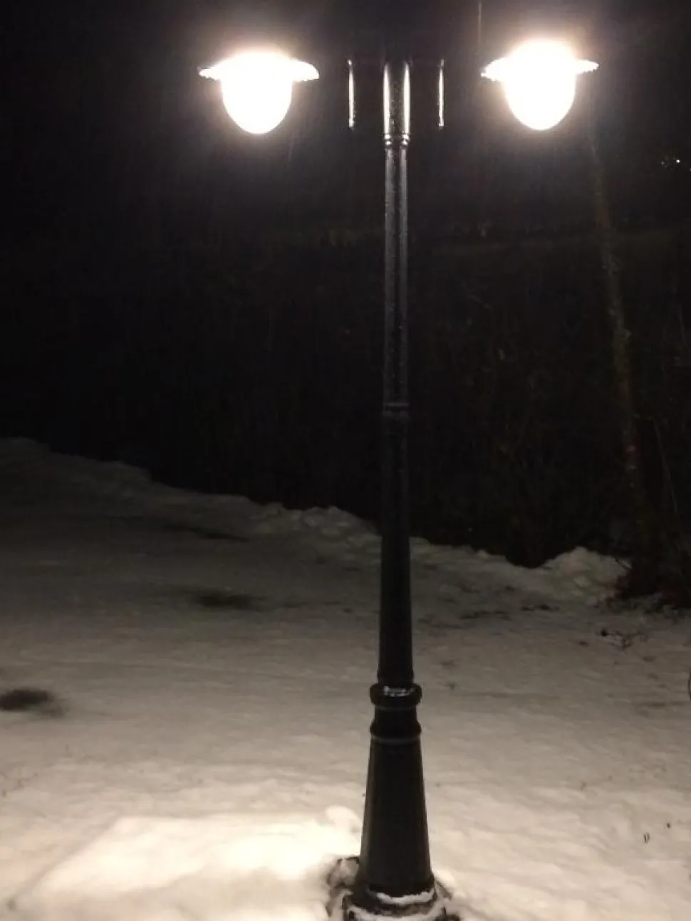 Pylväsvalaisin Kartano PKT-2U 2200 mm 2-osainen musta