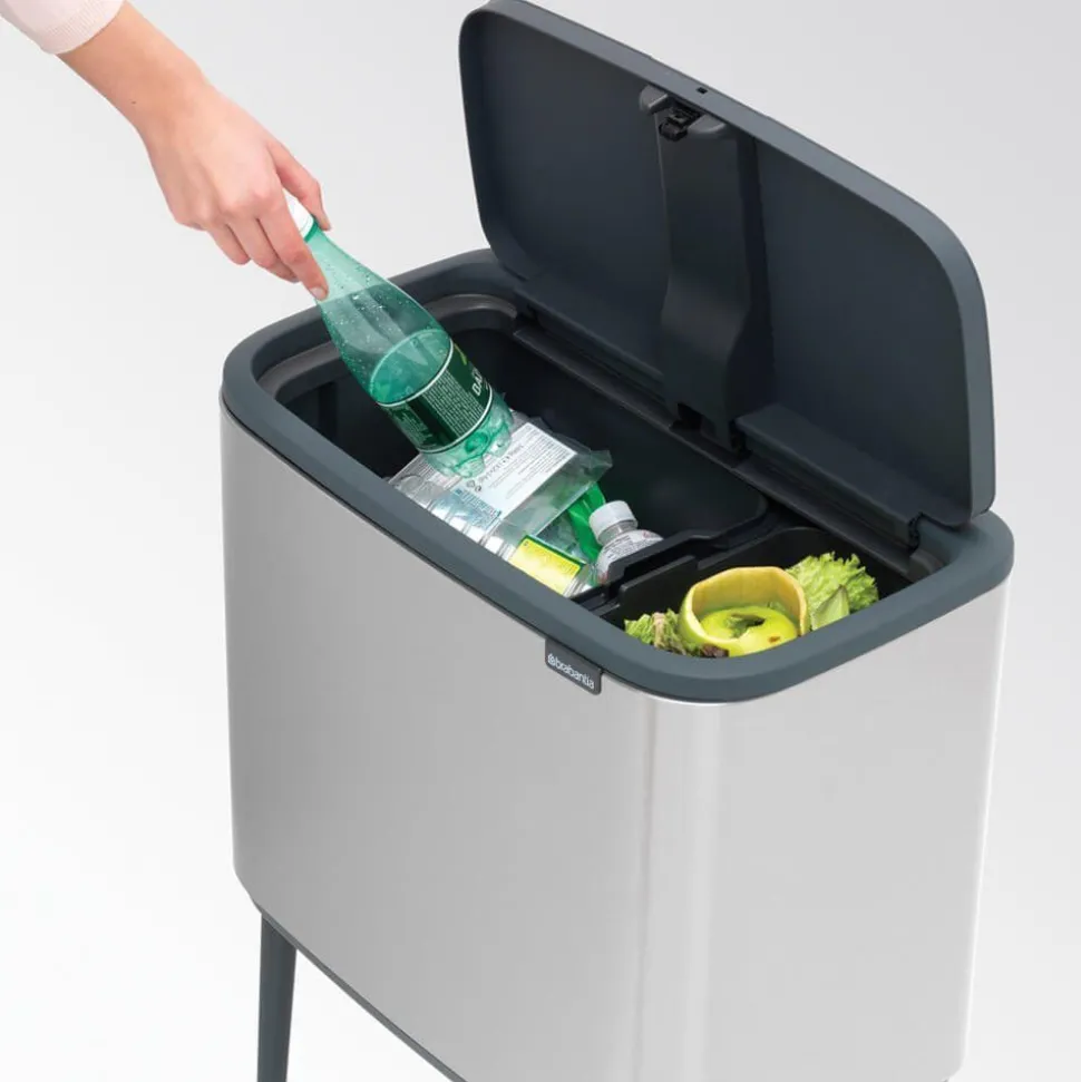 Roska-astia Brabantia Bo Touch Bin 11x23L eri värejä