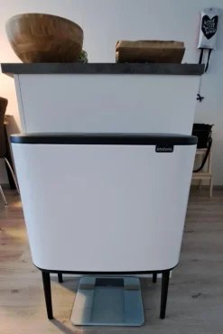 Roska-astia Brabantia Bo Touch 3x11 L White