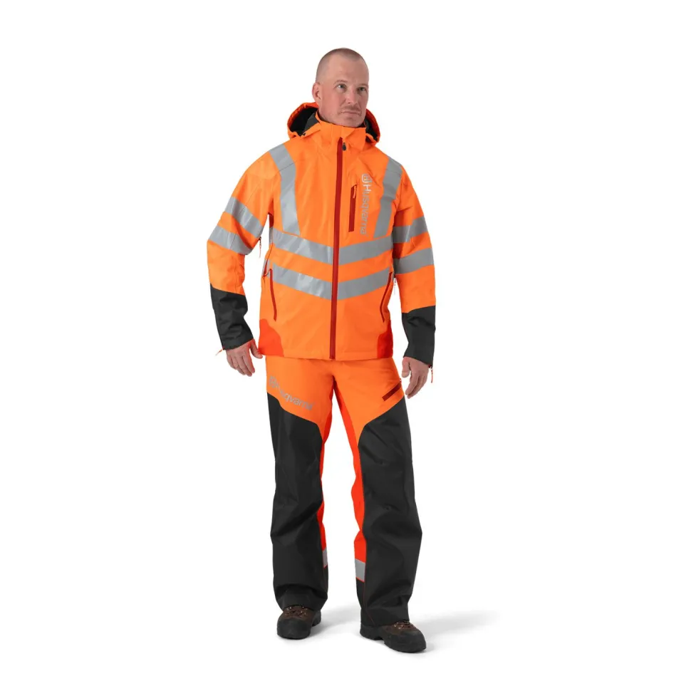 Sadetakki Husqvarna kalvolla