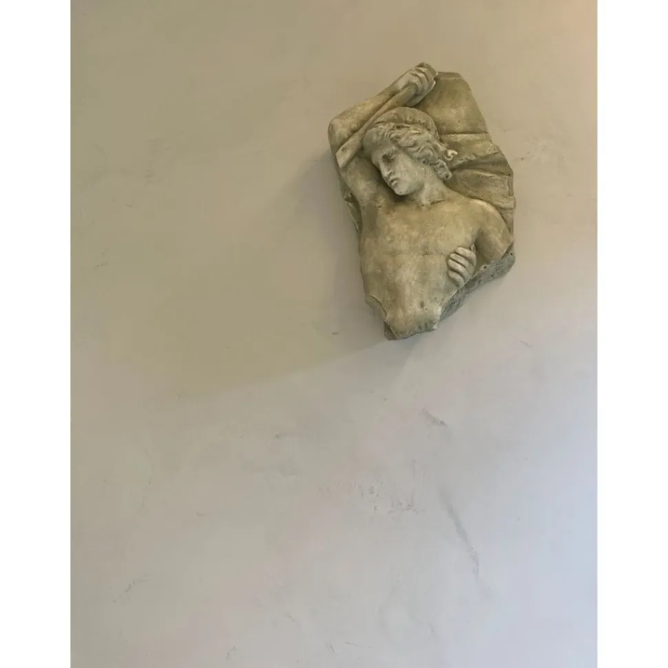 Sisustuslaasti Dekofloor Stucco kuivan tilan seinään eri värejä