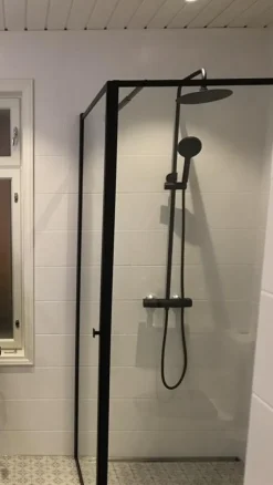 Suihkunurkka Bathlife Profil, 700-1000mm, musta, eri kokoja