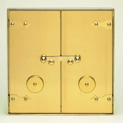 Takkaluukku Umpi 470 x 470mm eri värivaihtoehtoja