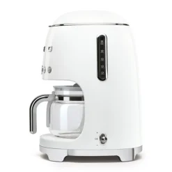 Tuotepaketti Smeg - vedenkeitin KLF03 1,7 l, kahvinkeitin ja leivänpaahdin TSF02