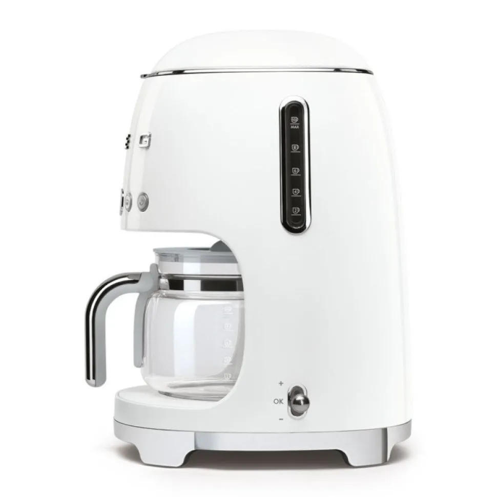 Tuotepaketti Smeg - vedenkeitin KLF03 1,7 l, kahvinkeitin ja leivänpaahdin TSF02