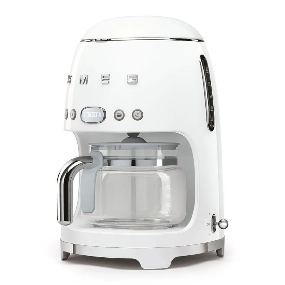 Tuotepaketti Smeg - vedenkeitin KLF03 1,7 l, kahvinkeitin ja leivänpaahdin TSF02