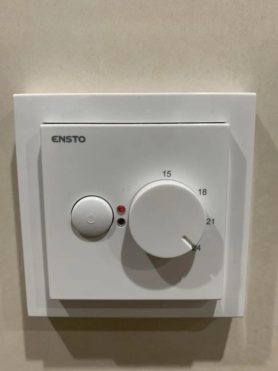 Yhdistelmätermostaatti Ensto ECO16BT-IM-084 16A IP30 U valkoinen
